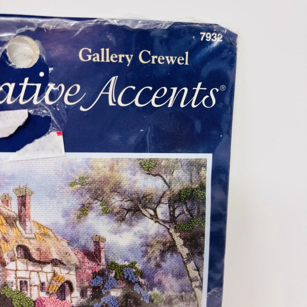 Thatched Hideaway Crewel‎ Kit Creative Accents Cottage Rpw Boat Lake 7932